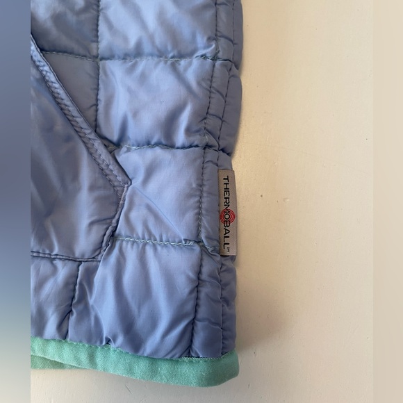 The North Face Reversible Thermoball Hooded Jacket, periwinkle and mint, 2T - Picture 7 of 10
